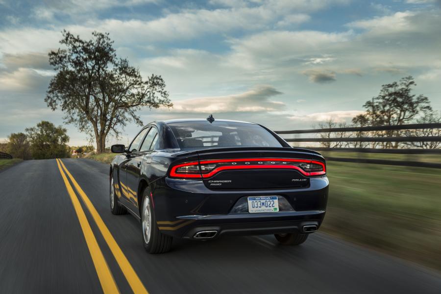  Dodge Charger SXT Rallye AWD 2015 года  (фото 4 из 7)